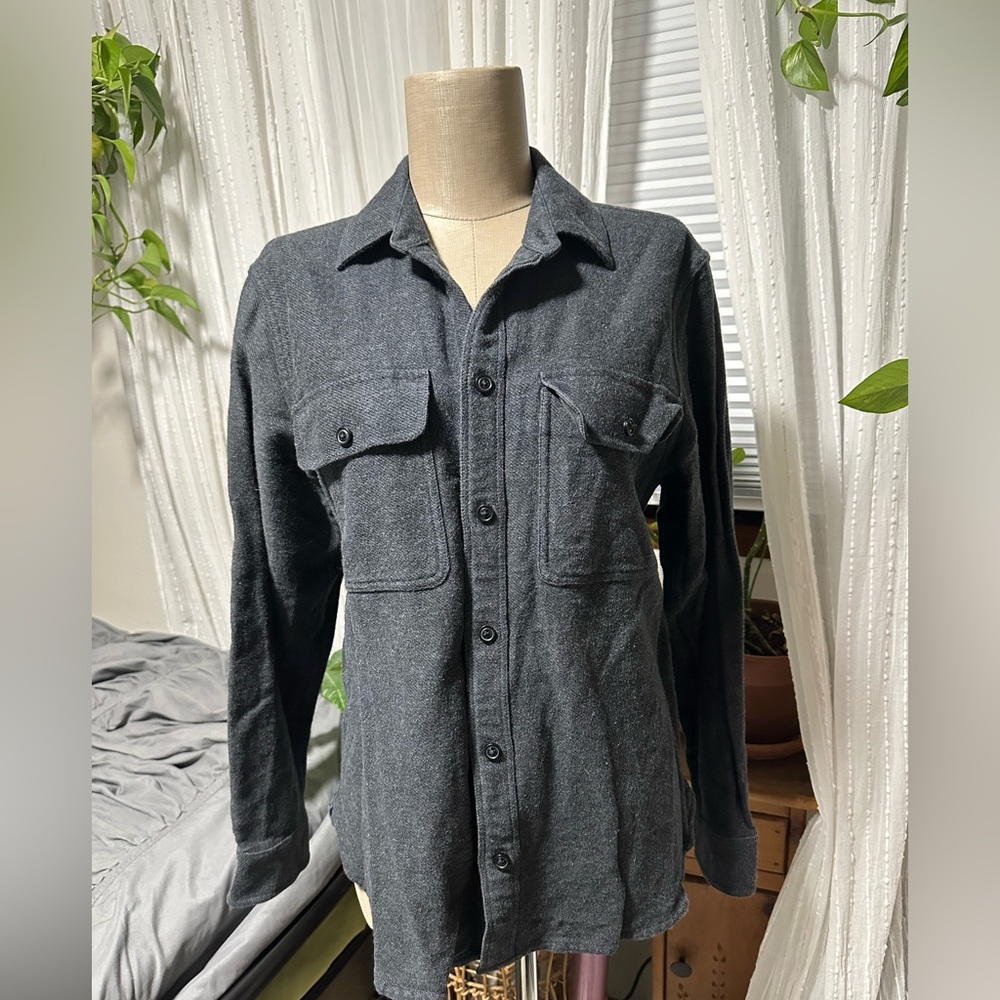 Everlane Charcoal Button-Up Shirt Jacket